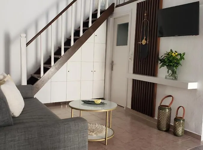 Sofi's House * Rhodes City