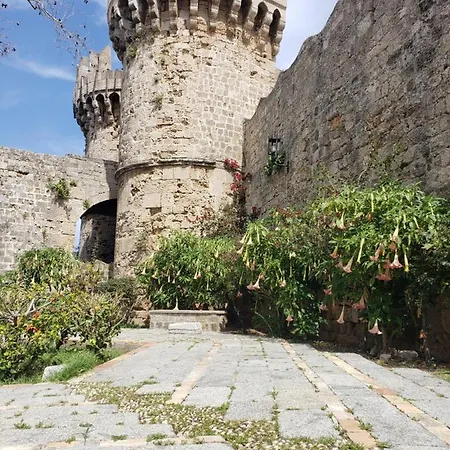 Apartman Sofi's House