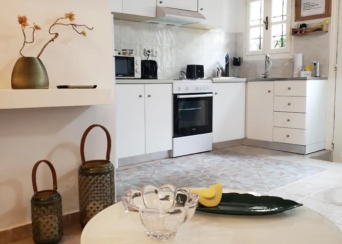 Sofi's House Rhodes City